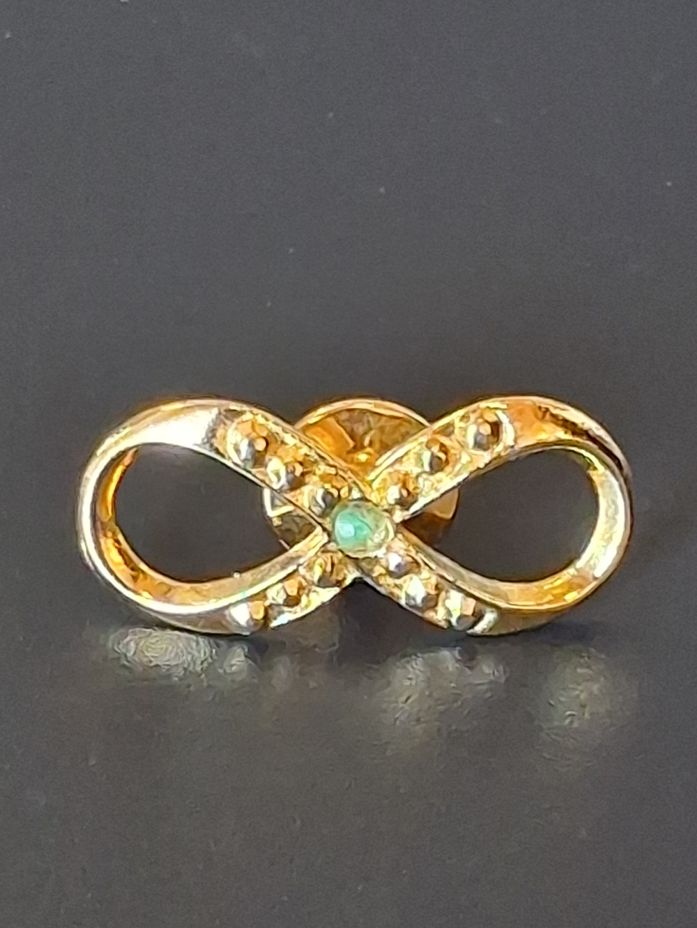 Vintage Hattie Carnegie Infinity Lapel Pin